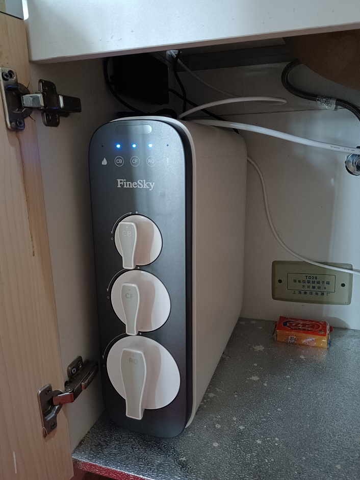 重慶云溪別院客戶 前置過濾器+RO反滲透凈水器+臺式直飲機案例(圖2) 123 (2).jpg