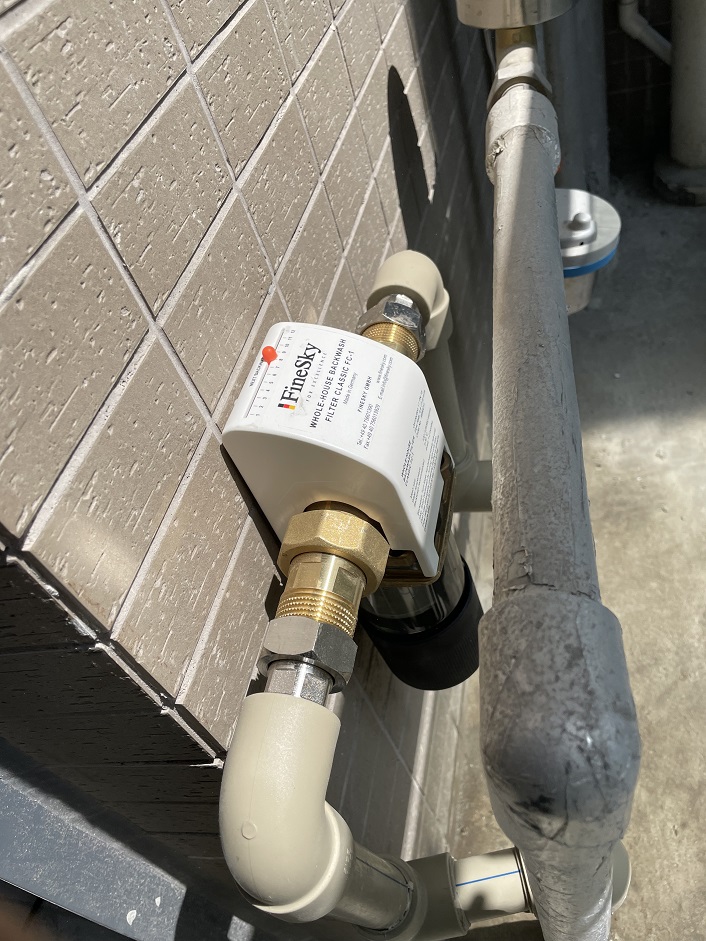 重慶云溪別院客戶 前置過濾器+RO反滲透凈水器+臺式直飲機案例(圖1) 123 (3).jpg